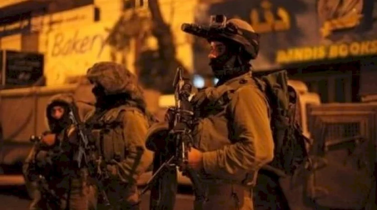 الاحتلا"الشاباك" يعلن اعتقال 3 شبان من بيت أمر بزعم تنفيذ عمليات إطلاق نار