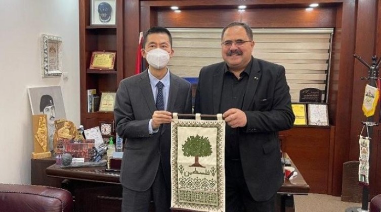 صيدم يدعو على توسيع مجالات التعاون مع الصين