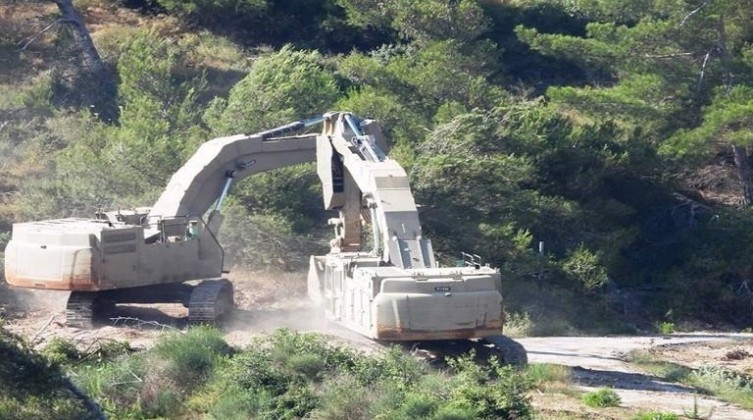 إصابة جنود إسرائيليين بانفجار لغم عند حدود لبنان