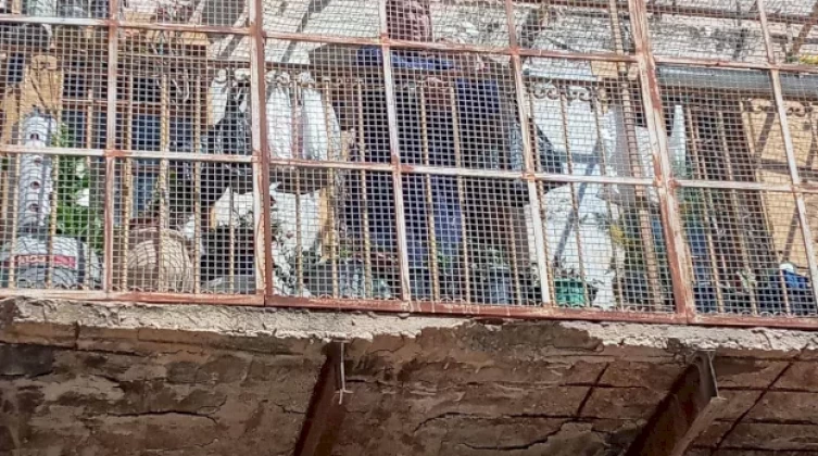 مسؤول ألماني ينشر صورة من زيارته للخليل ويكتب عليها: "لن أنساها"