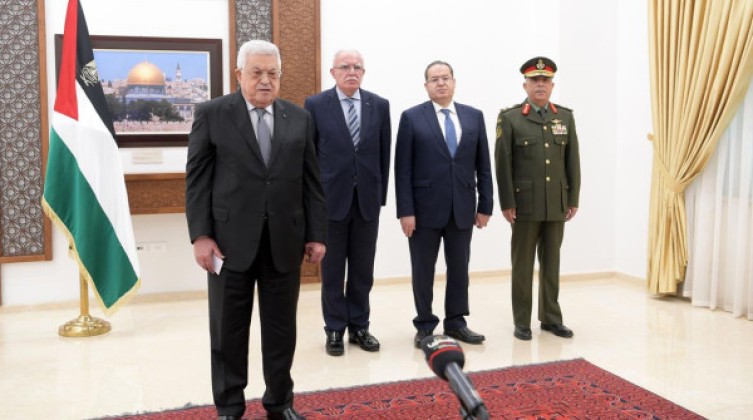الرئيس عباس يقبل أوراق اعتماد عدد من السفراء المعتمدين لدى فلسطين