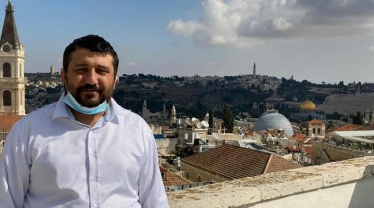 الاحتلال يجدد منع أمين سر حركة "فتح" بالقدس من دخول الضفة