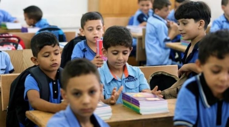التعليم بغزة تنشر موعد الاختبارات النصفية والنهائية لطلاب المدارس