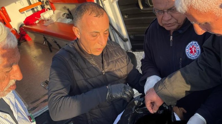 الشؤون المدنية في رام الله تتسلم جثمان الشهيد سفيان الخواجا