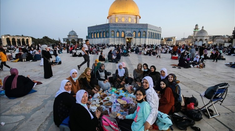 الإعلان عن "إجراءات مدنية" لسكان الضفة وغزة بمناسبة شهر رمضان 2023