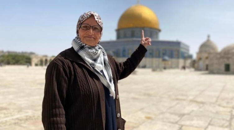 الاحتلال يعتقل مرابطة مقدسية من القدس