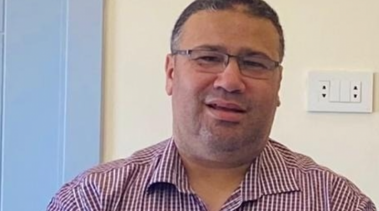 "أونروا" توقف معلم عن العمل لهذا السبب!