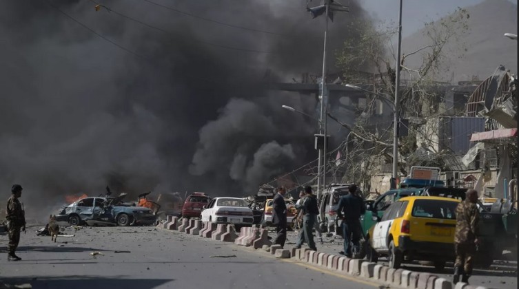 مقتل أحد كبار مسؤولي طالبان بانفجار داخل مكتبه