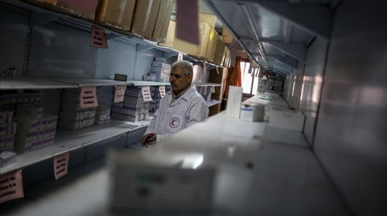 نقص الرعاية الأولية والأدوية تزيد معاناة الغزيين وتفاهم الأزمات