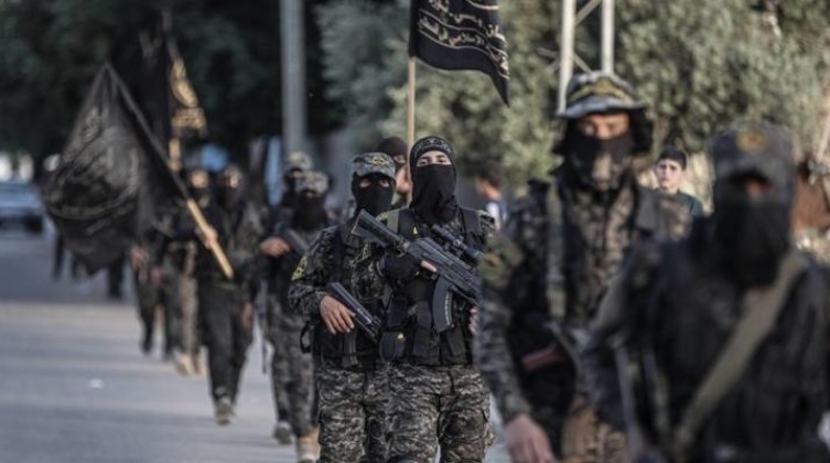 كيف عقبت "الجهاد الإسلامي" على اغتيال أحد قادتها في سوريا؟