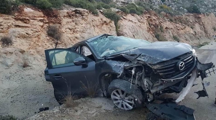 بالصور: وفاة مواطن وإصابة آخر بحادث سير مروع غرب رام الله