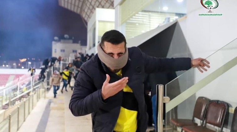 بالفيديو والصور: إصابات بالإختناق خلال استهداف الاحتلال لملعب فيصل الحسيني في بلدة الرام شمال القدس