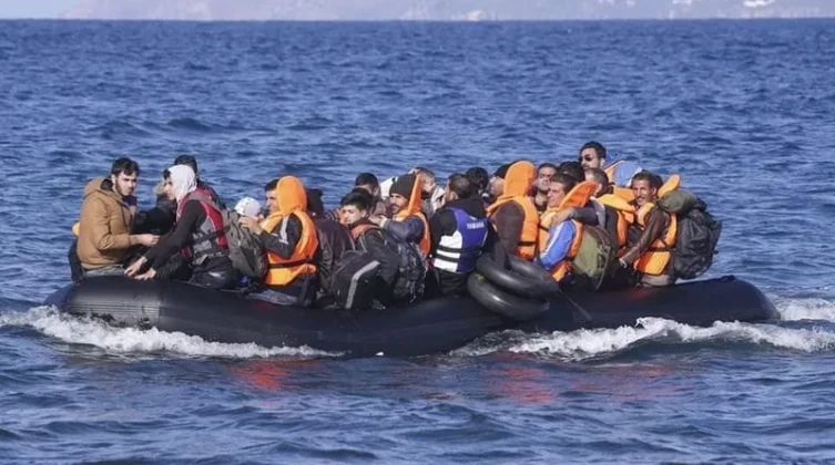 السلطات التونسية تنتشل 31 جثة لمهاجرين قبالة سواحل البلاد