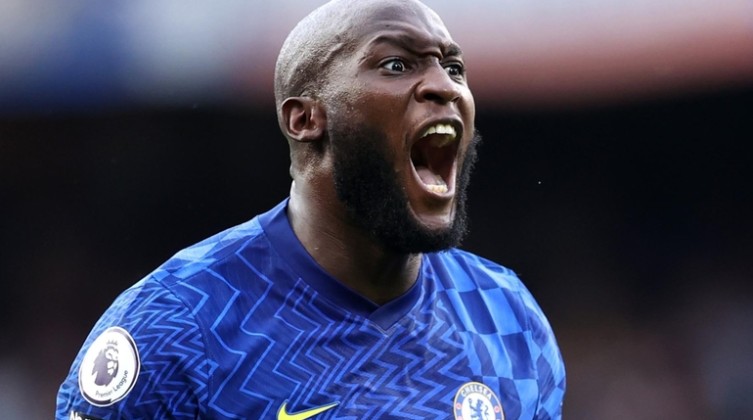 إنتر ميلان يدرس الاستغناء عن مهاجمه البلجيكي "لوكاكو "