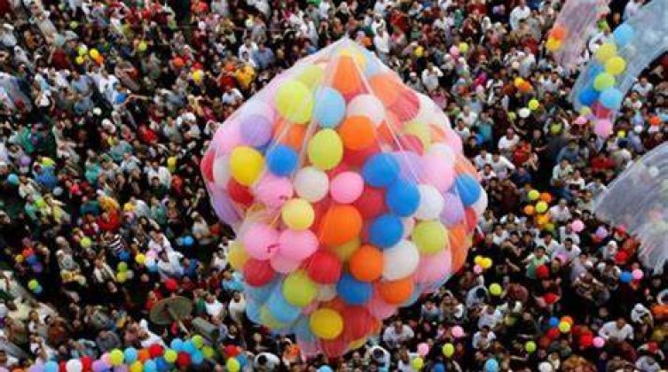 البحوث الفلكية : غدًا الجمعة أول أيام عيد الفطر المبارك في مصر