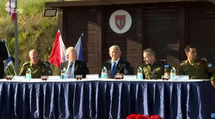 نتنياهو وغالانت يزوران قواعد عسكرية بمناسبة "عيد الفصح اليهودي"