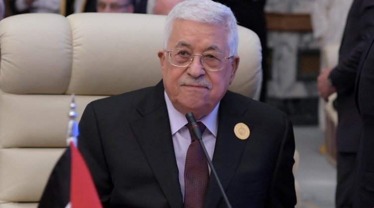 بمناسبة عيد الفطر.. الرئيس عباس يقرر العفو عن عدد من المحكومين