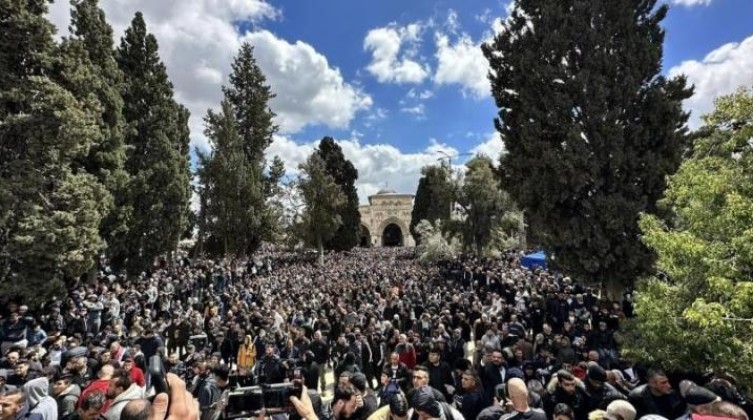 الجهاد الإسلامي تعلق على الحشود الكبيرة من المواطنين في الأقصى