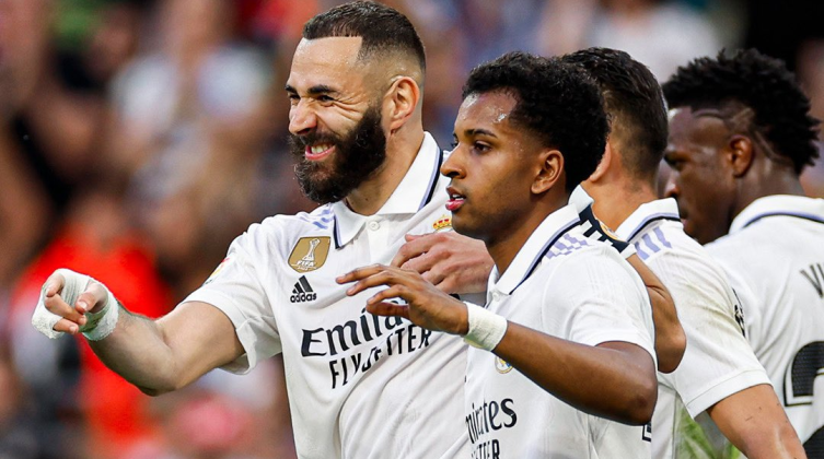 شاهد- هاتريك بنزيما يقود ريال مدريد للفوز برباعية أمام ألميريا في الدوري الإسباني