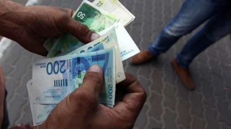 موعد صرف دفعة من مخصصات الشؤون في الضفة وغزة