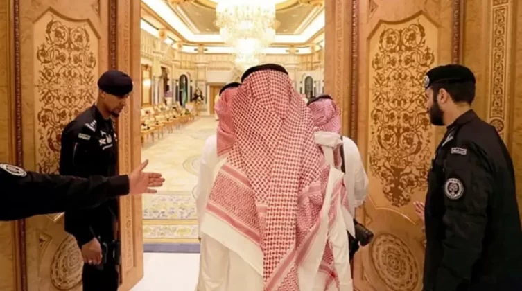الديوان الملكي يعلن وفاة أمير سعودي