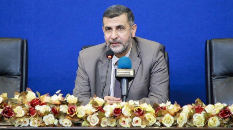 بالصور: "أبو ندى" يتسلّم مهامه وكيلًا لوزارة التربية والتعليم خلفًا لزياد ثابت