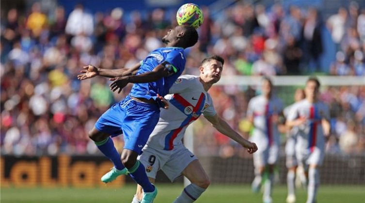 برشلونة يواصل التعثر بتعادل سلبي مع خيتافي