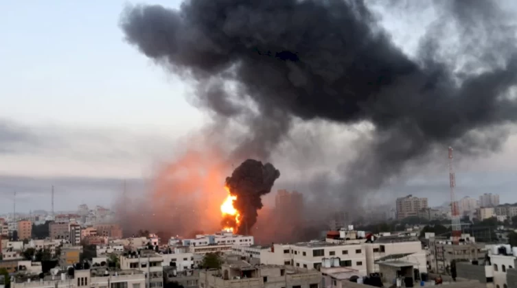 5 إصابات في قصف إسرائيلي على سوريا