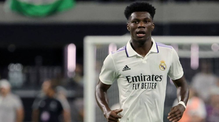 ريال مدريد يحسم مصير أوريلين تشواميني