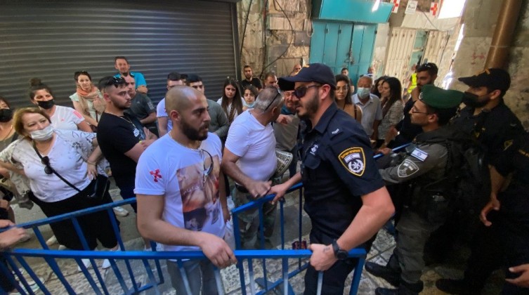 الشعبية تعقب على انتهاكات الاحتلال بحق المحتفلين بـ"سبت النور"