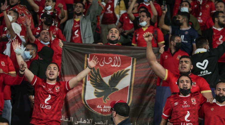 بالصور: استعدادات أمنية مكثفة لتأمين مباراة الأهلي والهلال السوداني