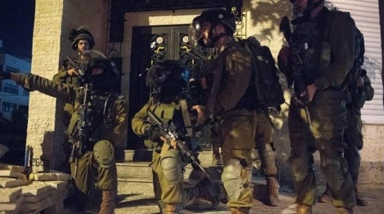 الاحتلال يشن حملة اعتقالات واسعة في القدس