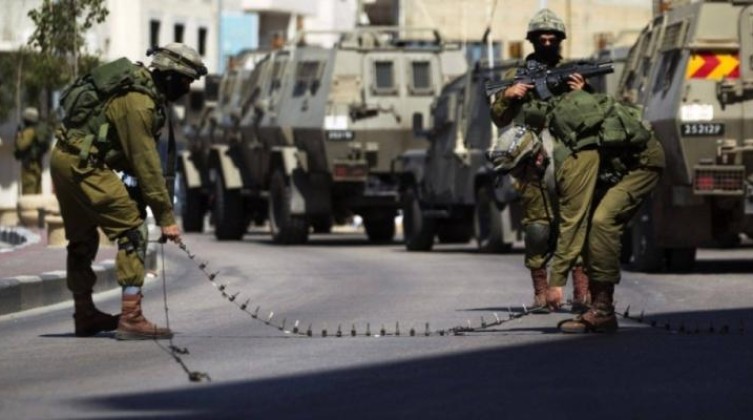 الاحتلال ينصب عدة حواجز ويكثف من تواجده العسكري في جنين