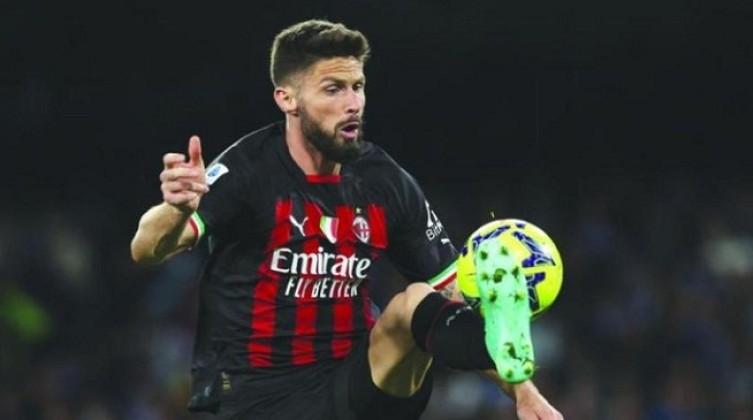 الهلال السعودي يستهدف التعاقد مع  مهاجم ميلان الإيطالي