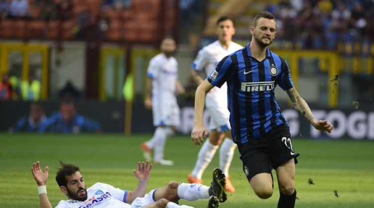 إنتر ميلان يحقق فوزاً مستحقاً على إمبولي في الدوري الإيطالي