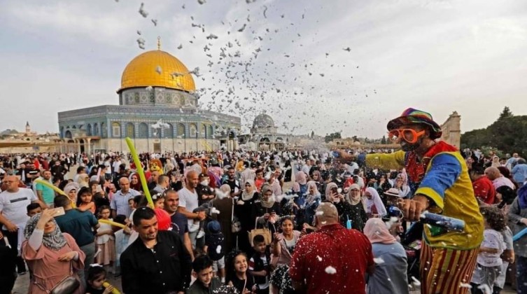 مفتي القدس: غدا الجمعة أول أيام عيد الفطر في فلسطين