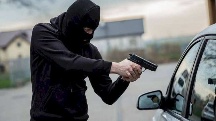 سطو مسلح على محل لبيع الذهب في الخليل