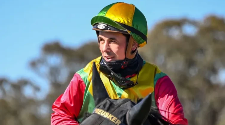 وفاة فارس بعد سقوطه عن صهوة جواده بأستراليا