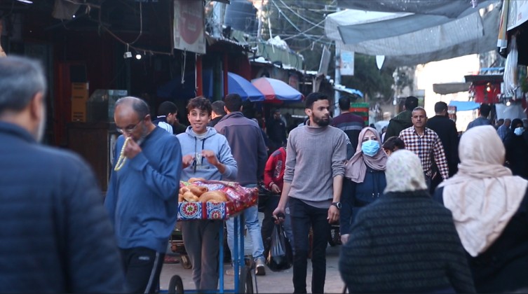 عدسة "اليوم الإخباري" ترصد أراء  المواطنين فى حركة الاسواق خلال شهر رمضان