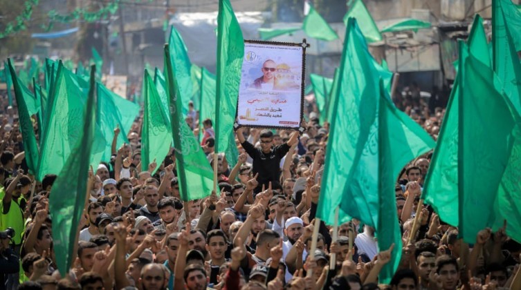 حماس: استمرار جرائم الاحتلال بالأقصى سيفجر المنطقة