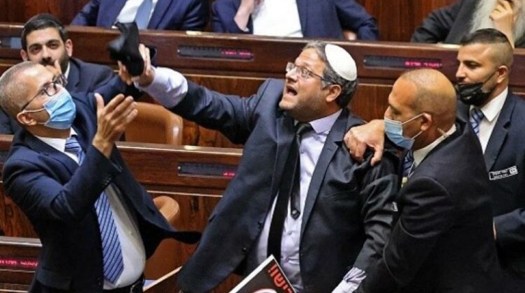 بن غفير يعلق على قرار نتنياهو الأخير بشأن الأقصى