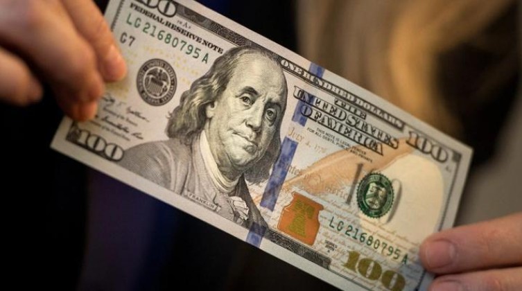 العمادي يعلن موعد وتفاصيل صرف المنحة القطرية لشهر ابريل