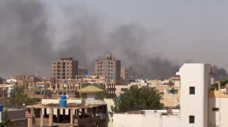 اشتباكات مسلحة في السودان بين الجيش وقوات الدعم السريع