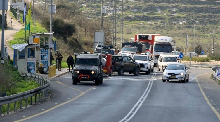 لليوم الــ23 على التوالي.. سلطات الاحتلال تواصل تشديد إجراءاتها على حاجز الحمرا