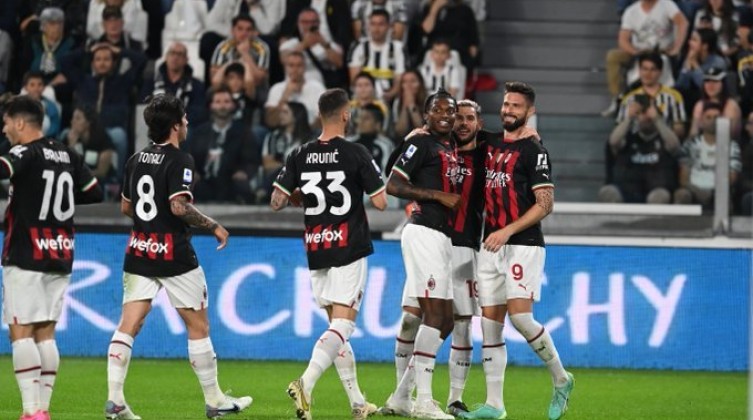 شاهد- ميلان يهزم يوفنتوس ويحجز مقعده في دوري أبطال أوروبا