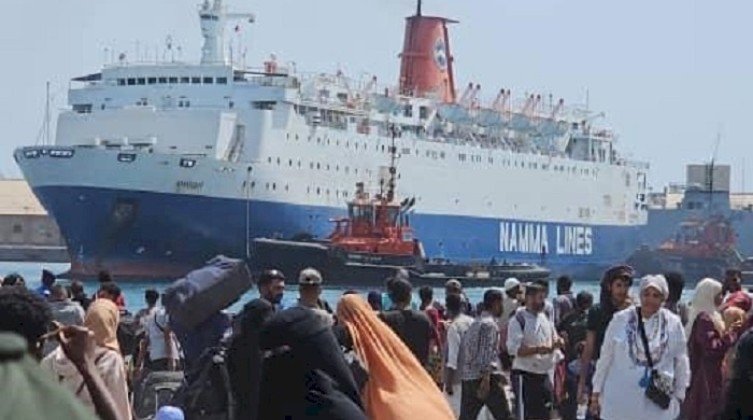 الخارجية: إخلاء  آخر مجموعة من جاليتنا في السودان إلى غزة