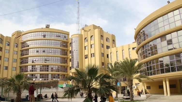 جامعات غزة تعلق الدوام الإداري والأكاديمي غدًا
