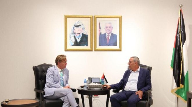 تفاصيل لقاء الشيخ مع ممثل الاتحاد الاوروبي لدى دولة فلسطين