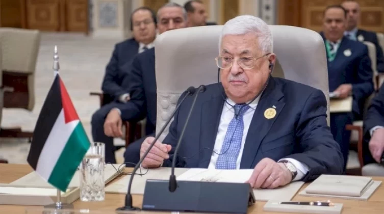 الرئيس عباس يصل السعودية غداً للمشاركة في القمة العربية