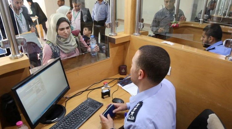 كشف "تنسيقات مصرية" للسفر عبر معبر رفح يوم الأربعاء (17 مايو)